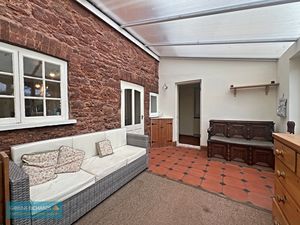 Garden Room- click for photo gallery